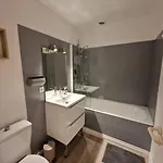 Apartment A 100m Des Minimes Avec Internet