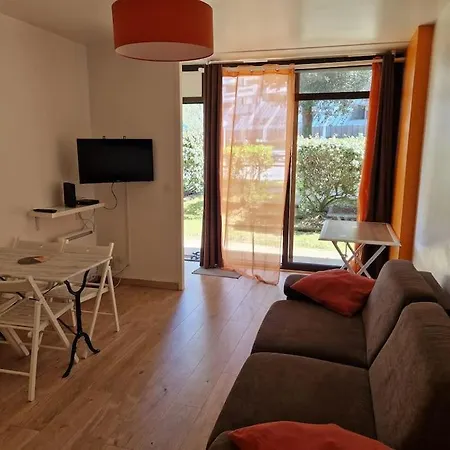 A 100m Des Minimes Avec Internet La Rochelle (Charente-Maritime)